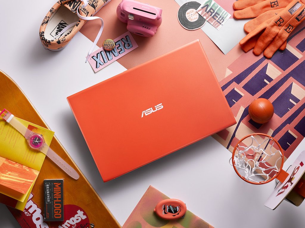              Laptop Asus có thiết kế sáng tạo và chế độ bảo hành lên đến 2 năm